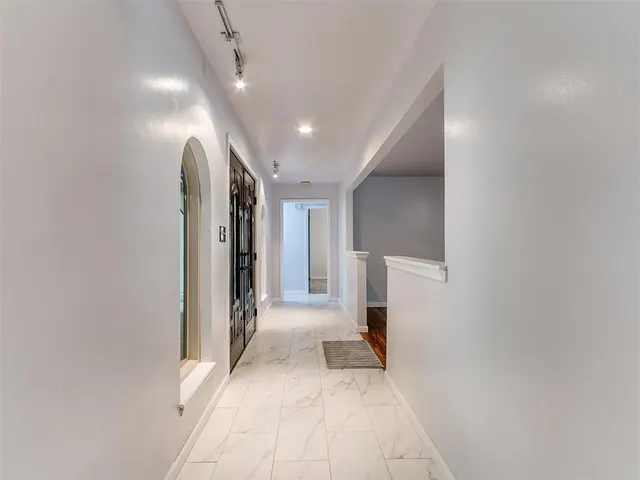 Photo 5 — 4812 NW 74th Street, Oklahoma City, OK 73132
