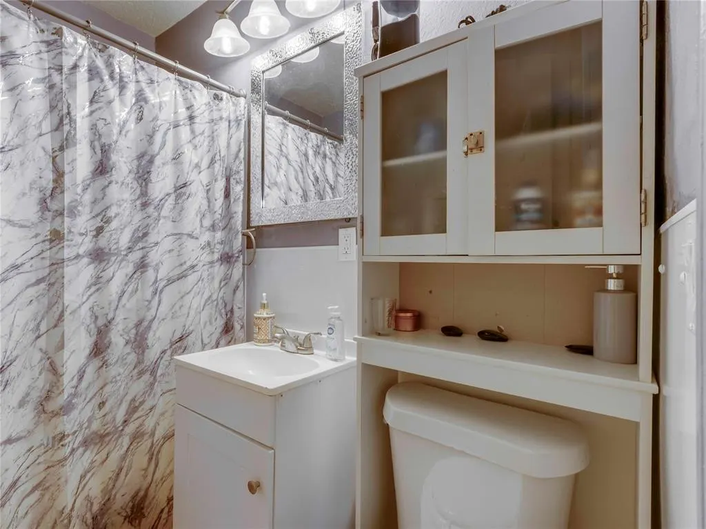 Photo 13 — 3217 Otterson Drive, Oklahoma City, OK 73112