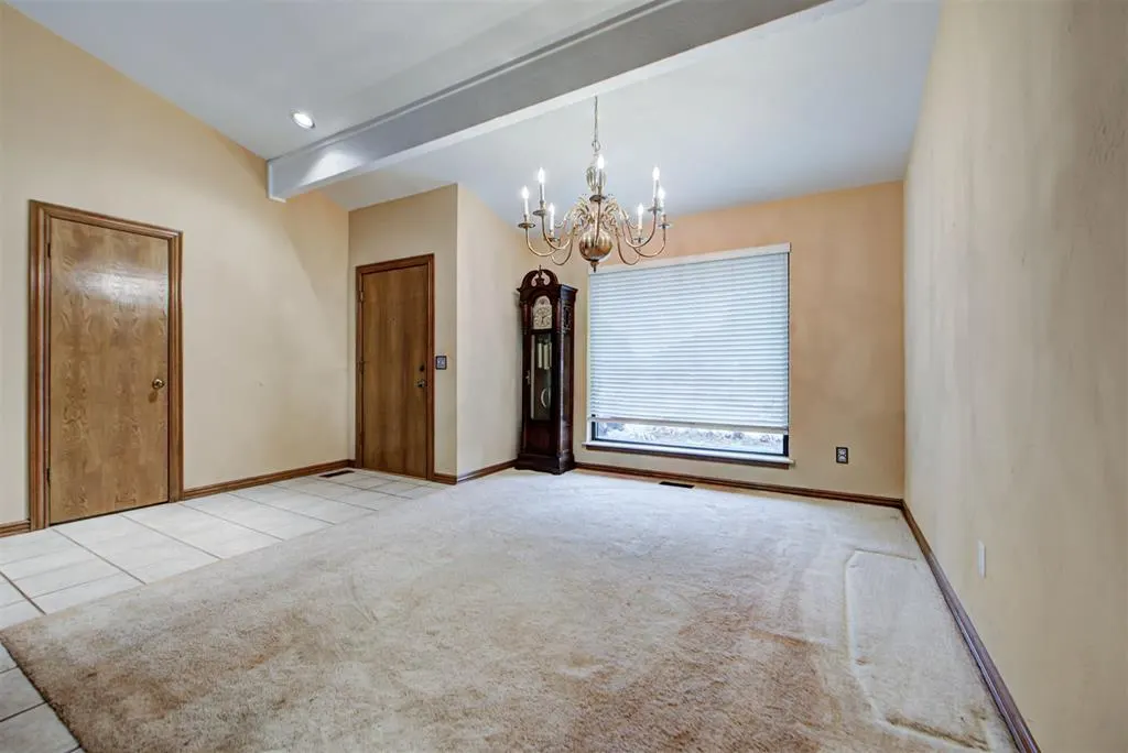 Photo 9 — 12913 Burlingame Avenue, Oklahoma City, OK 73120