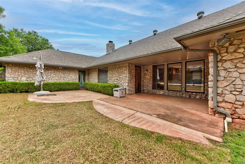 Photo 33 — 12913 Burlingame Avenue, Oklahoma City, OK 73120