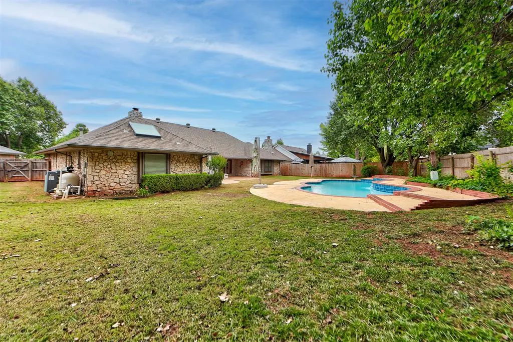 Photo 39 — 12913 Burlingame Avenue, Oklahoma City, OK 73120