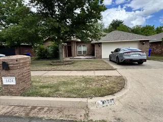 Sold home at 1424 Teakwood Drive
