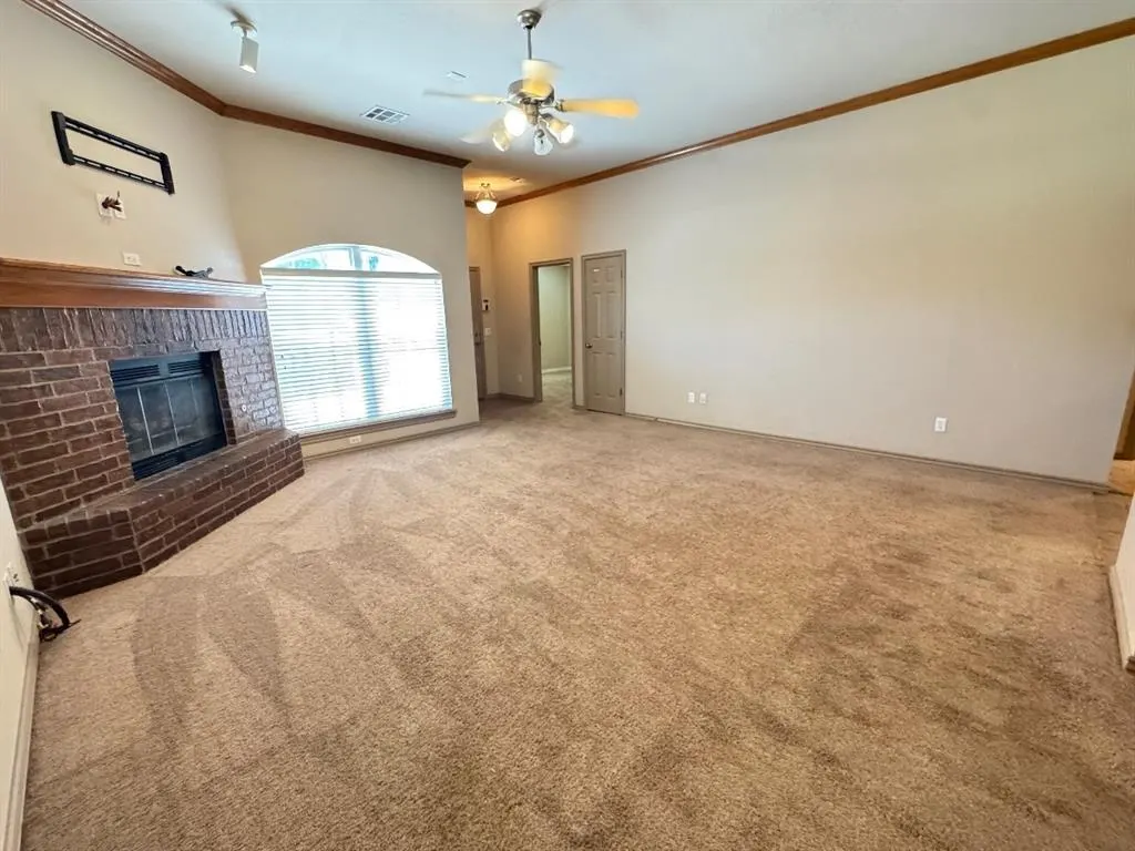 Photo 2 — 1424 Teakwood Drive, Norman, OK 73071