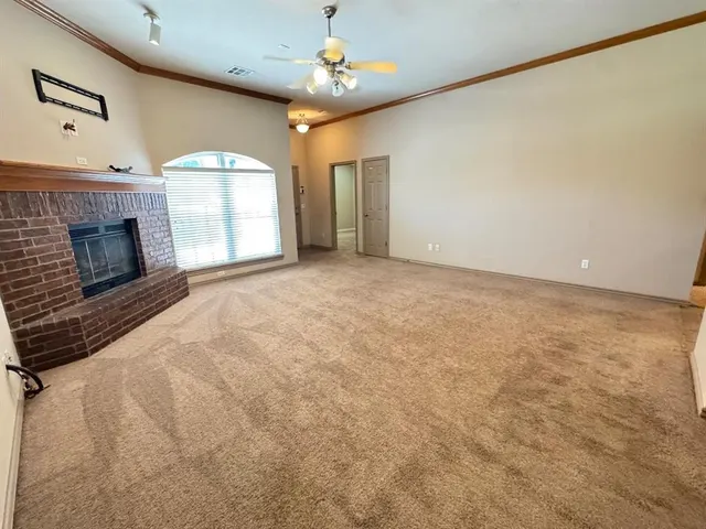 Photo 2 — 1424 Teakwood Drive, Norman, OK 73071