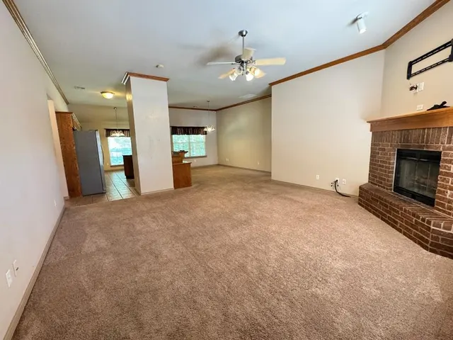 Photo 3 — 1424 Teakwood Drive, Norman, OK 73071
