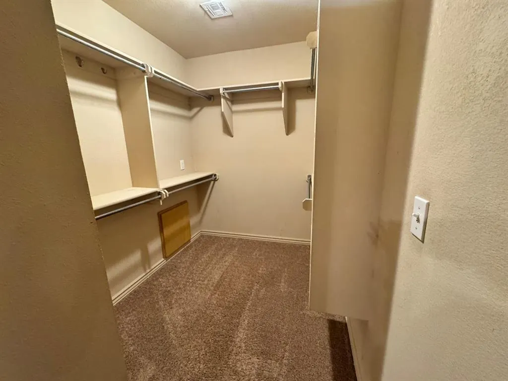 Photo 12 — 1424 Teakwood Drive, Norman, OK 73071