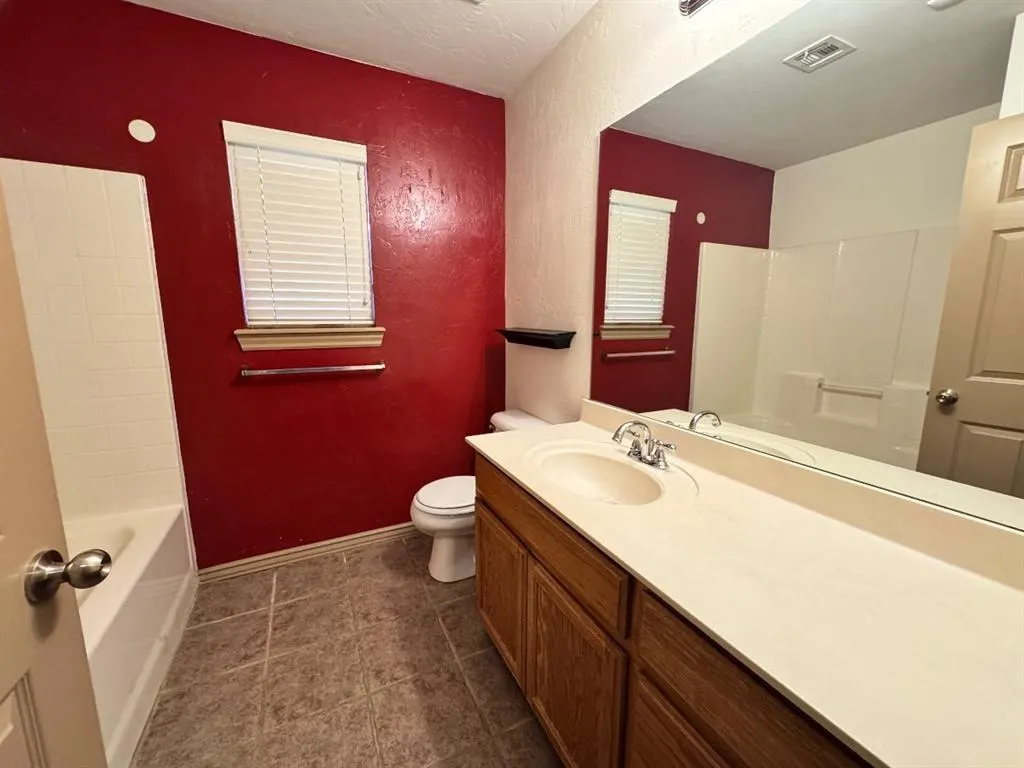 Photo 16 — 1424 Teakwood Drive, Norman, OK 73071