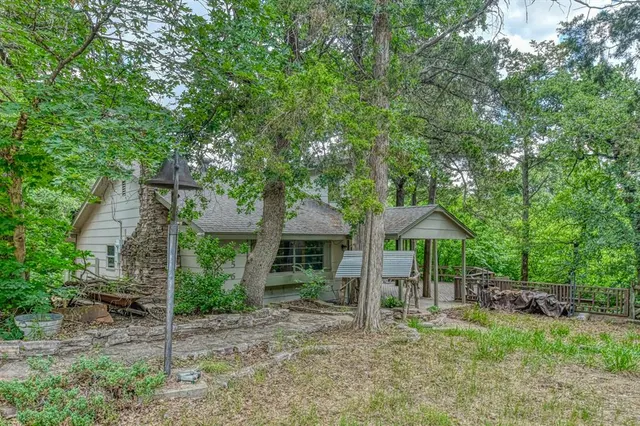 Photo 5 — 21630 E Second Street, Hinton, OK 73047