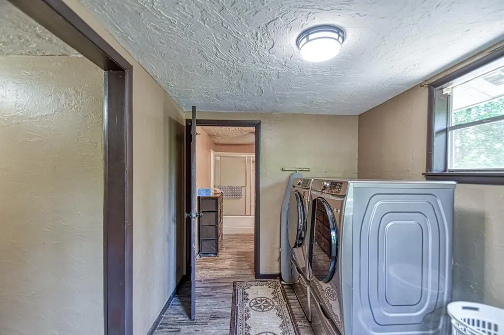 Photo 21 — 21630 E Second Street, Hinton, OK 73047