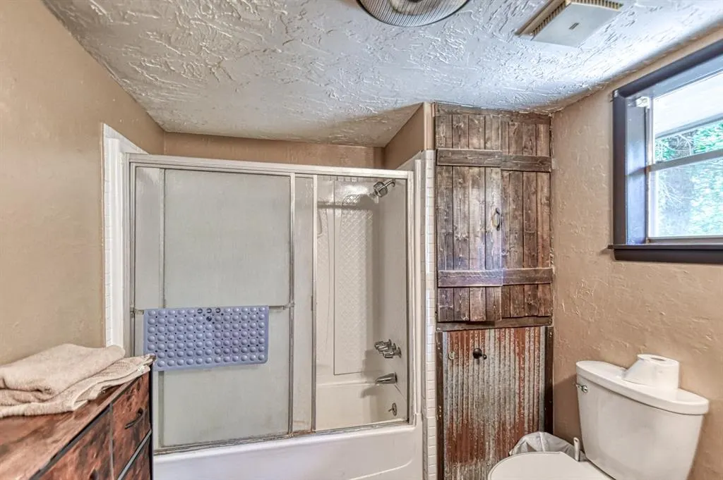 Photo 23 — 21630 E Second Street, Hinton, OK 73047