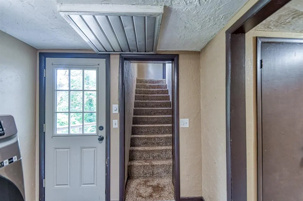 Photo 24 — 21630 E Second Street, Hinton, OK 73047