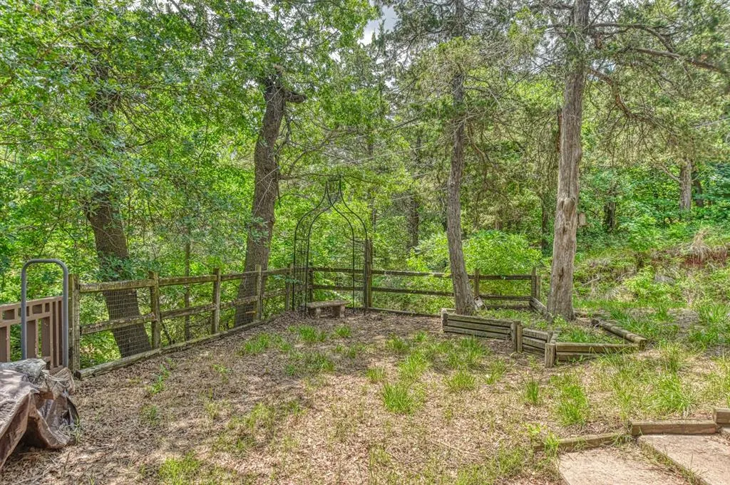 Photo 34 — 21630 E Second Street, Hinton, OK 73047