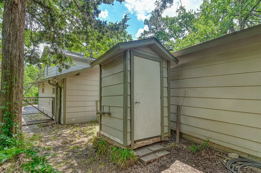 Photo 37 — 21630 E Second Street, Hinton, OK 73047
