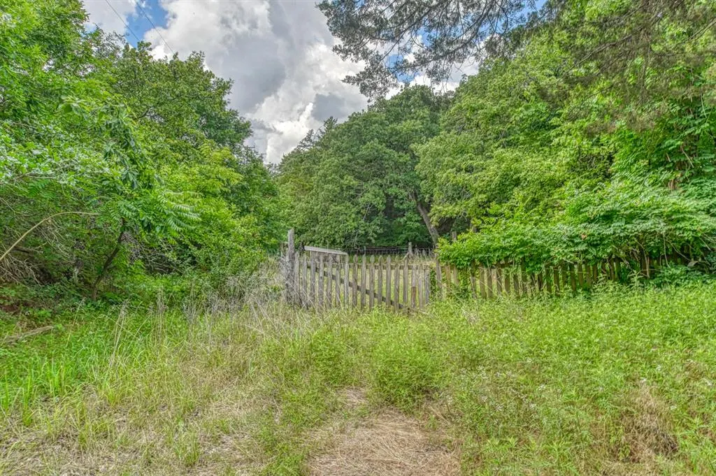 Photo 40 — 21630 E Second Street, Hinton, OK 73047