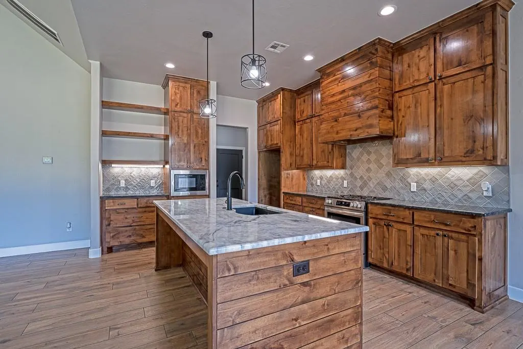 Photo 14 — 503 Cantebury Drive, Tuttle, OK 73089