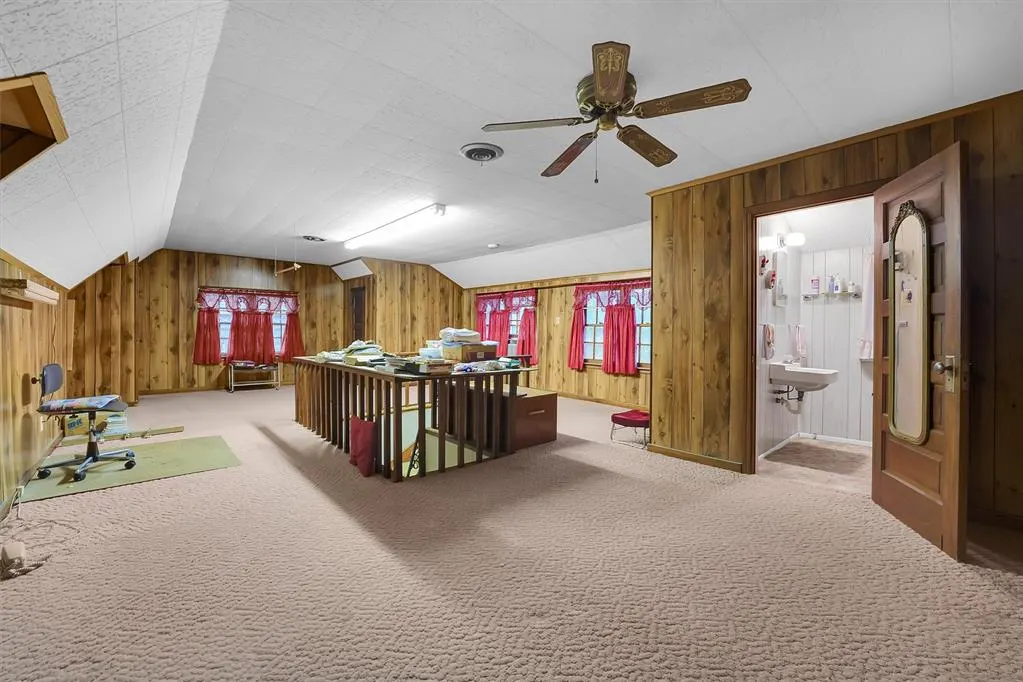 Photo 19 — 406 N 4th Street, Sayre, OK 73662