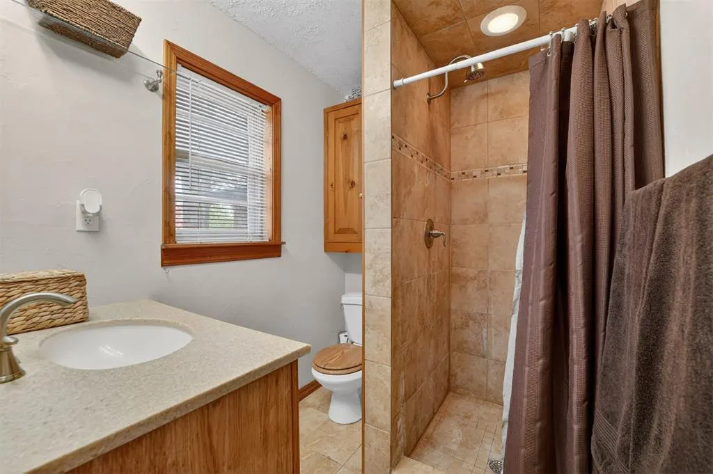 Photo 25 — 1014 W E Avenue, Elk City, OK 73644