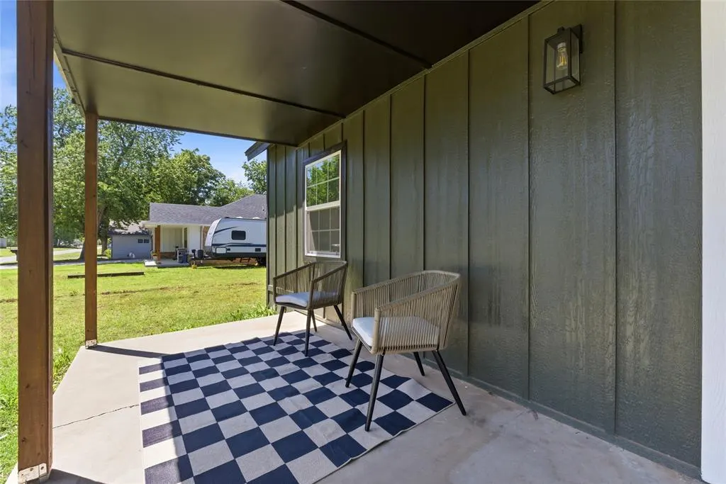 Photo 4 — 201 W Holly Street, Tuttle, OK 73089