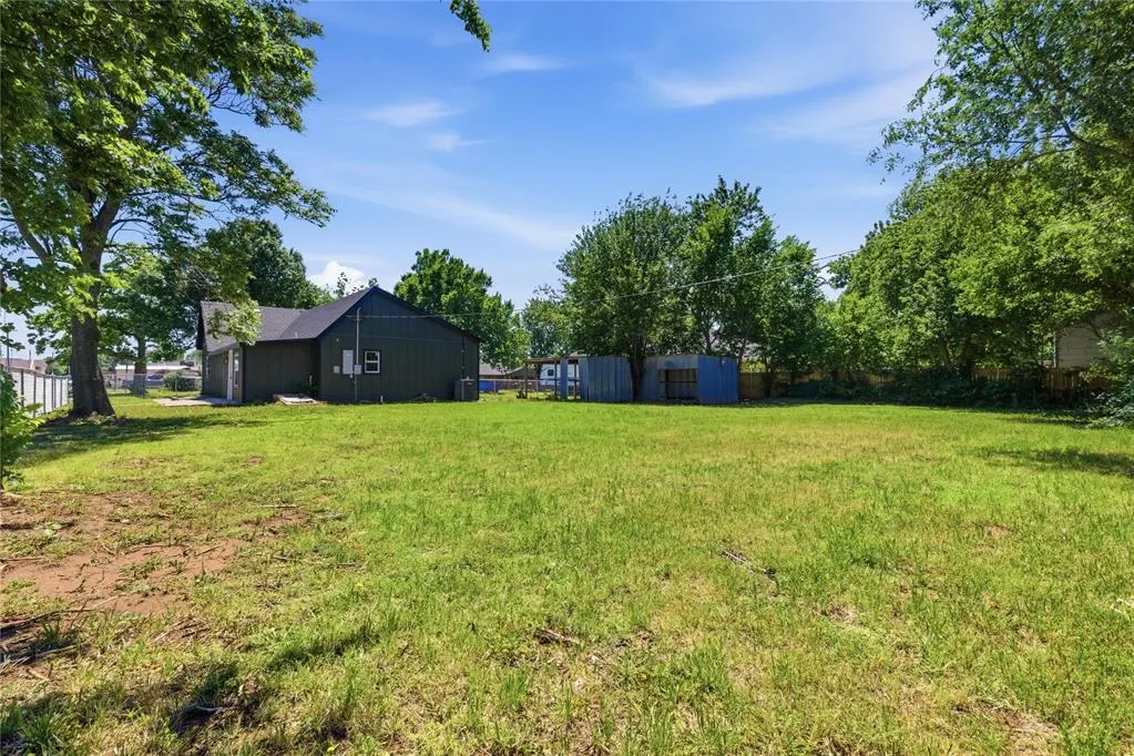 Photo 31 — 201 W Holly Street, Tuttle, OK 73089