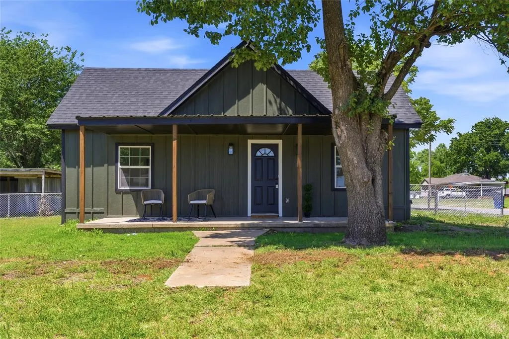Photo 3 — 201 W Holly Street, Tuttle, OK 73089