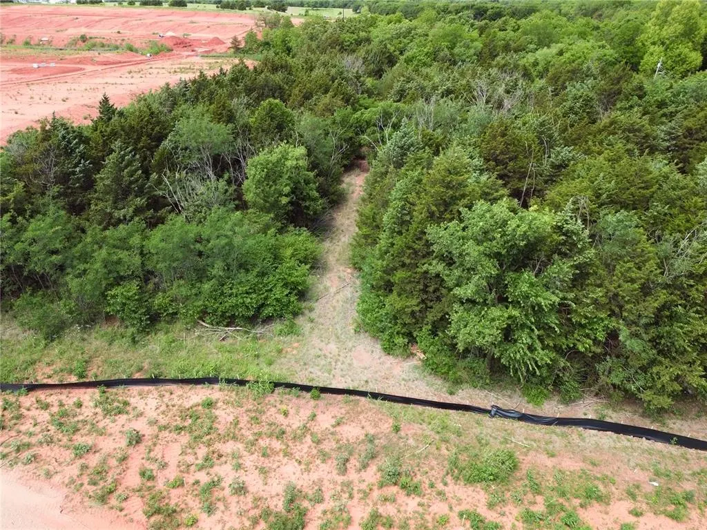 Photo 6 — Elmwood Drive, Guthrie, OK 73044