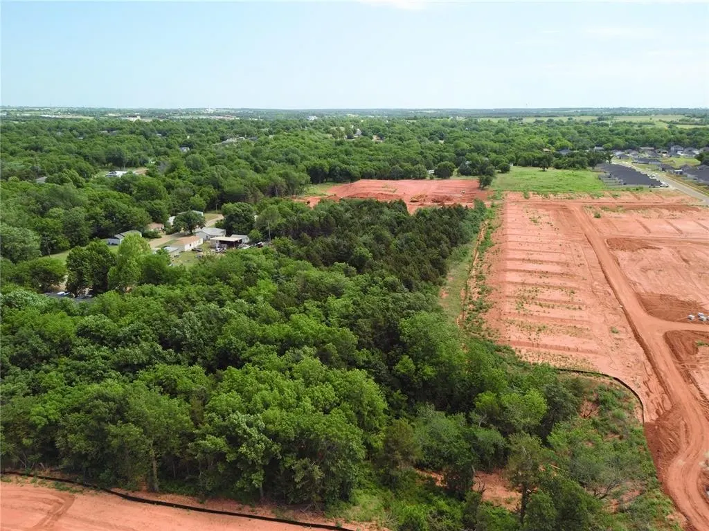 Photo 9 — Elmwood Drive, Guthrie, OK 73044