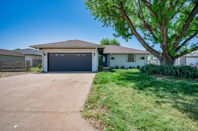 Photo 3 — 77 W Okarche Avenue, Okarche, OK 73762