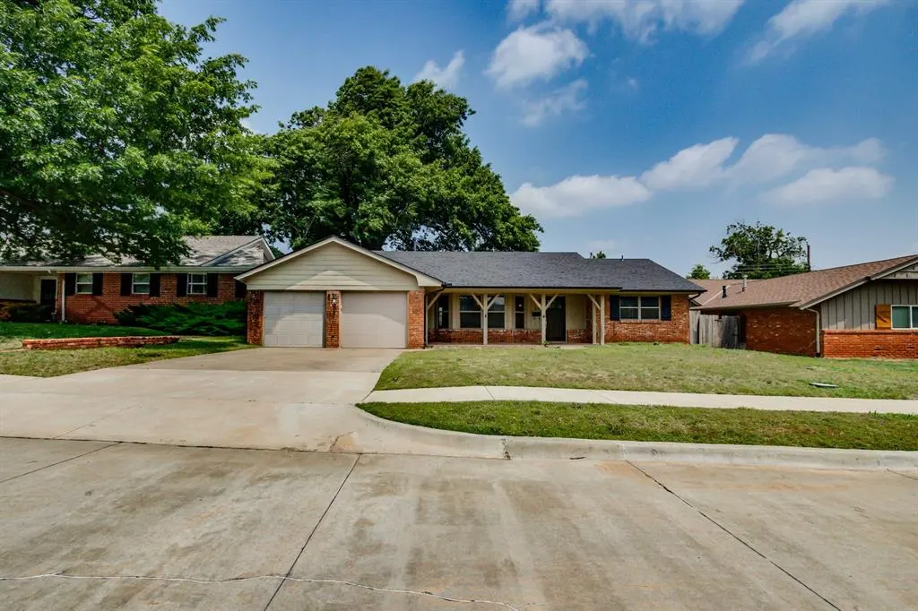 Photo 2 — 3213 61st Place, Oklahoma City, OK 73112