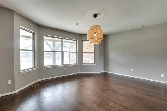 Photo 4 — 3213 61st Place, Oklahoma City, OK 73112