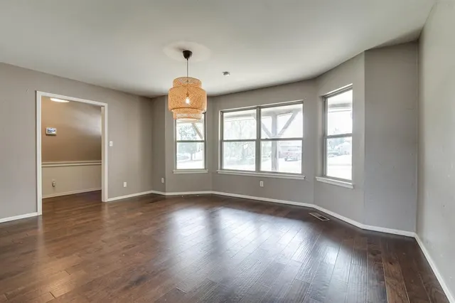 Photo 5 — 3213 61st Place, Oklahoma City, OK 73112