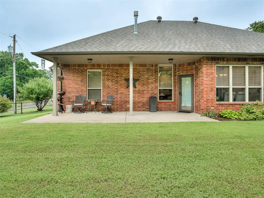 Photo 35 — 10695 NE 4th Street, Midwest City, OK 73130