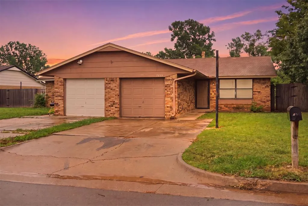 Front exterior — 7702 NW 113th Place, Oklahoma City, OK 73162
