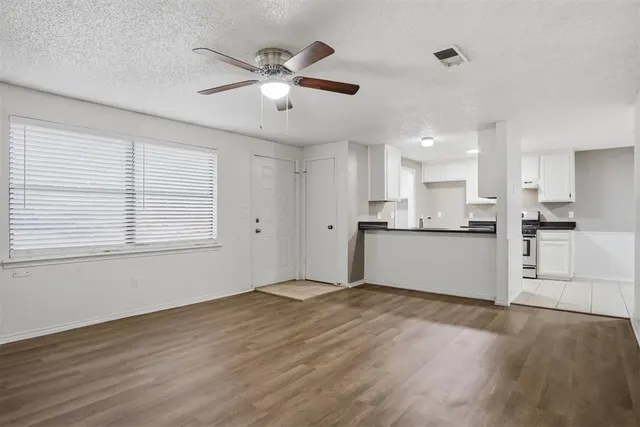 Photo 4 — 7702 NW 113th Place, Oklahoma City, OK 73162