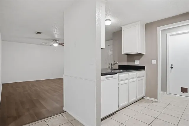 Photo 6 — 7702 NW 113th Place, Oklahoma City, OK 73162