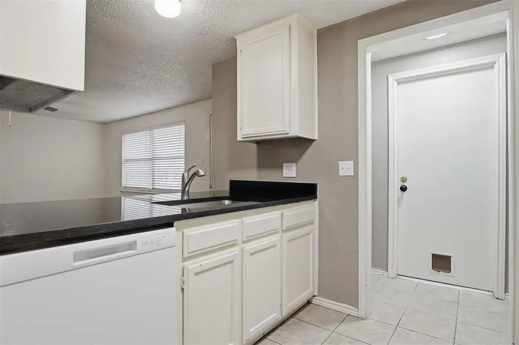 Photo 11 — 7702 NW 113th Place, Oklahoma City, OK 73162
