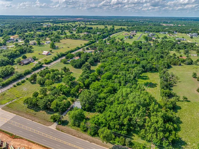 Photo 8 — 7121 E 2nd Street, Edmond, OK 73034