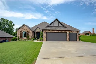 Sold home at 2708 Eagle Lake Drive
