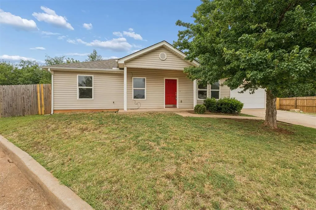 Photo 2 — 1825 NW 148th Street, Edmond, OK 73013