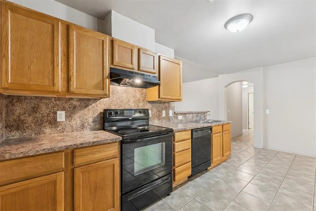 Photo 6 — 1825 NW 148th Street, Edmond, OK 73013