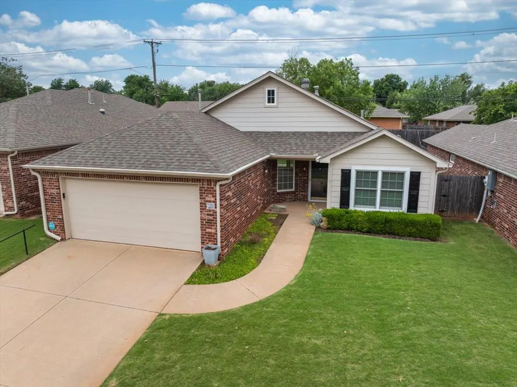 Photo 3 — 2455 Manchester Drive 41, Oklahoma City, OK 73120
