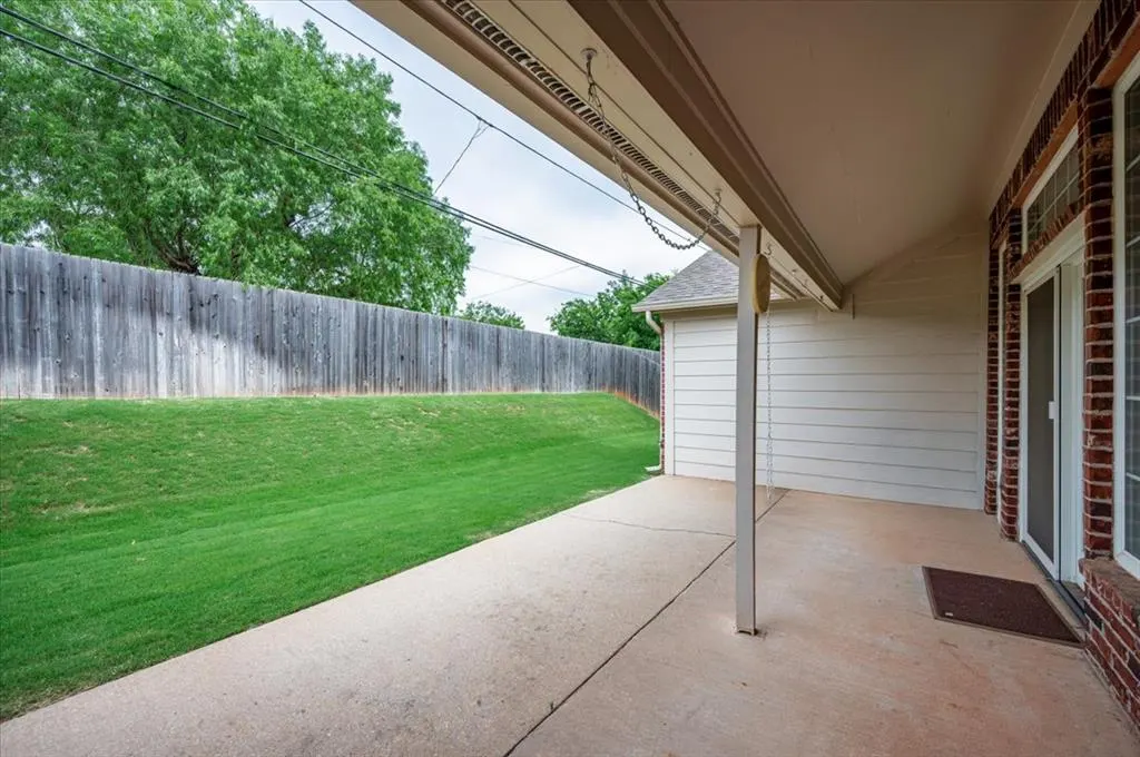 Photo 4 — 2455 Manchester Drive 41, Oklahoma City, OK 73120