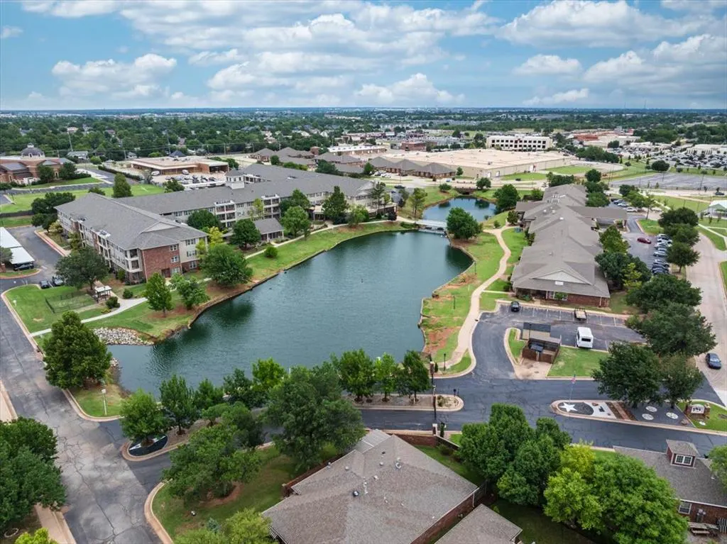 Photo 9 — 2455 Manchester Drive 41, Oklahoma City, OK 73120