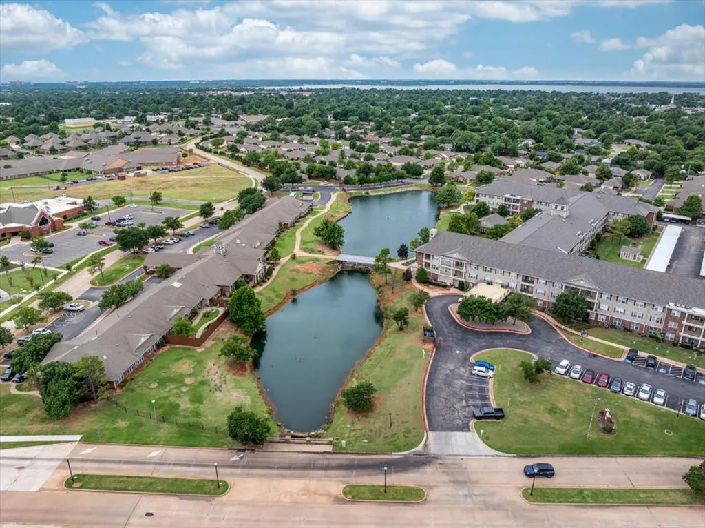 Photo 10 — 2455 Manchester Drive 41, Oklahoma City, OK 73120