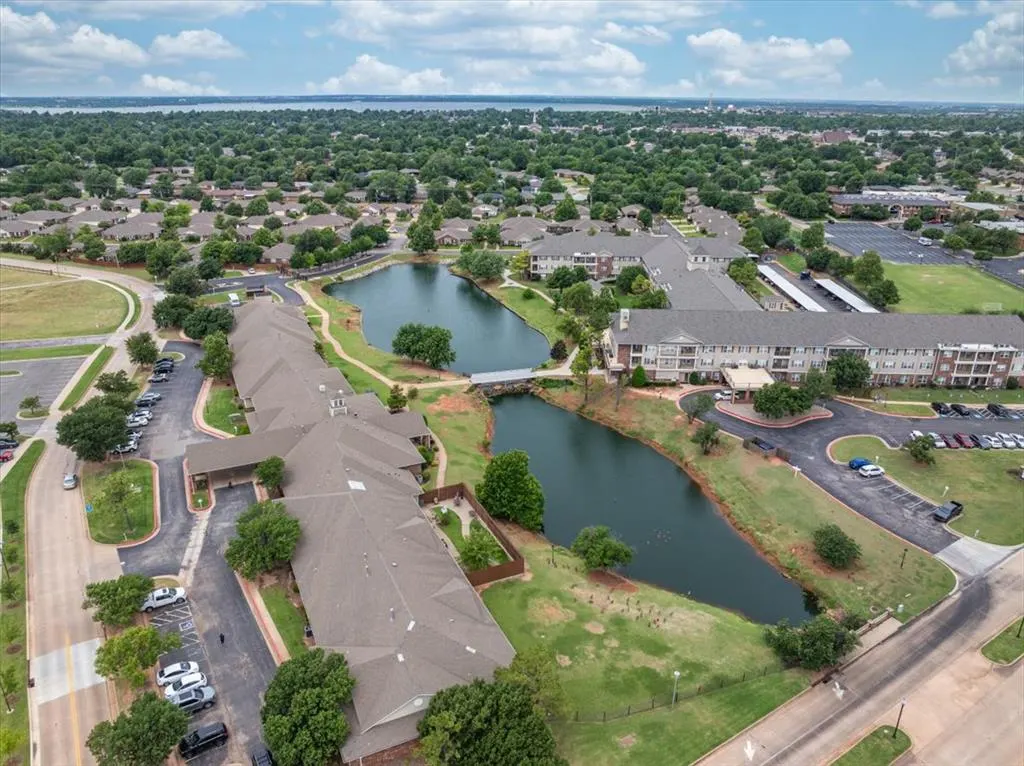 Photo 11 — 2455 Manchester Drive 41, Oklahoma City, OK 73120