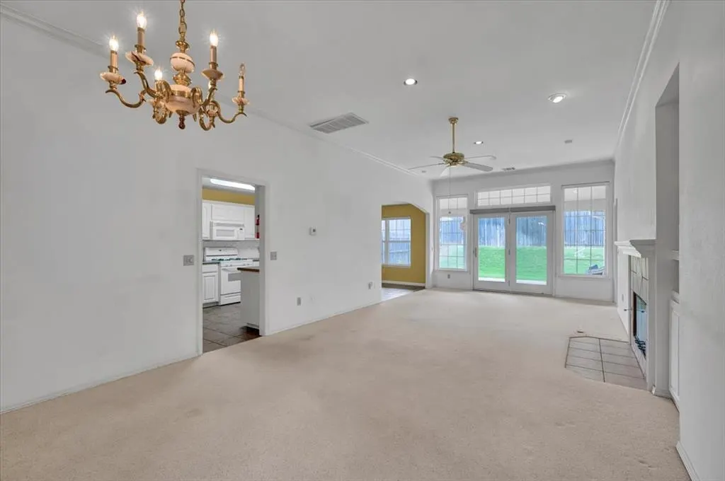 Photo 14 — 2455 Manchester Drive 41, Oklahoma City, OK 73120