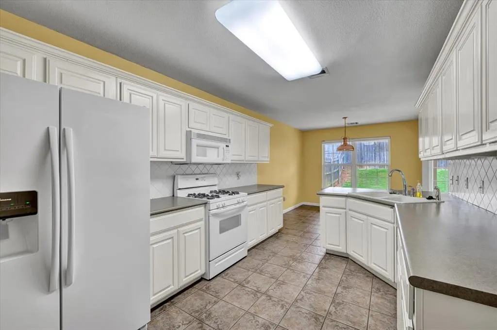 Photo 21 — 2455 Manchester Drive 41, Oklahoma City, OK 73120