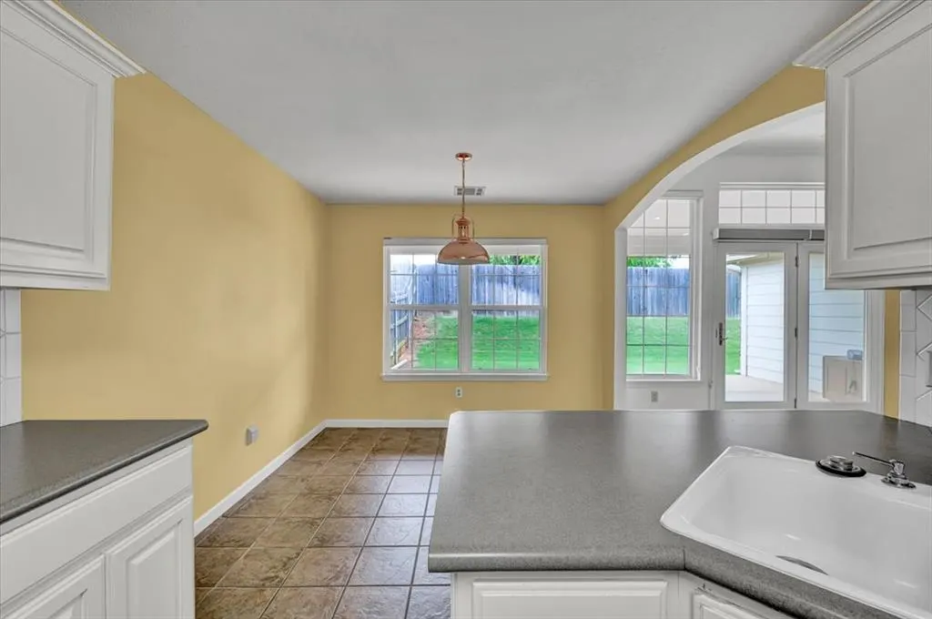 Photo 26 — 2455 Manchester Drive 41, Oklahoma City, OK 73120