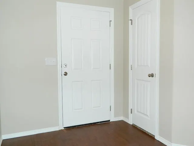 Photo 3 — 204 Saint Charles Way, Midwest City, OK 73130