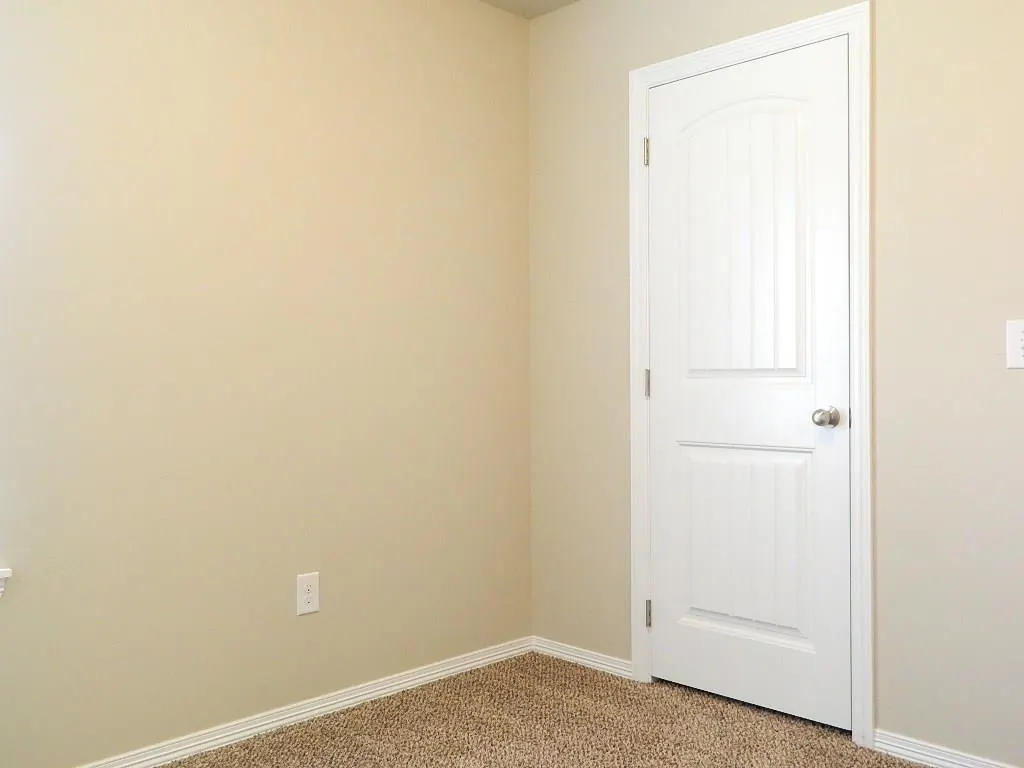 Photo 12 — 204 Saint Charles Way, Midwest City, OK 73130