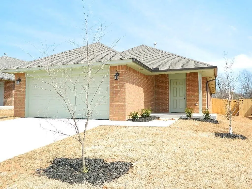 Photo 18 — 204 Saint Charles Way, Midwest City, OK 73130